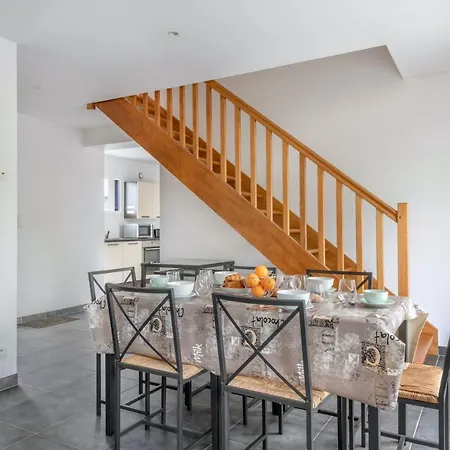 Belle Maison Pour Six Personnes A Arzon